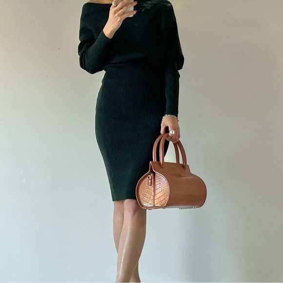 Witchery Knitted Off-Shoulder Dress - Picture 5 of 7